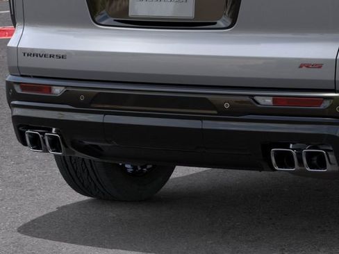 New 2026 Chevrolet Traverse RS w/ LPO, Floor Liner Package FWD image 14