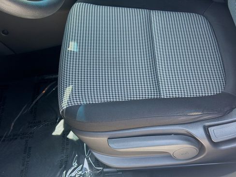 Used 2021 Hyundai Kona SE w/ Cargo Package FWD image 16