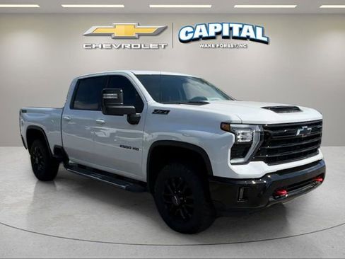 Used 2025 Chevrolet Silverado 2500 LTZ w/ Trail Boss Package AWD/4WD image 8
