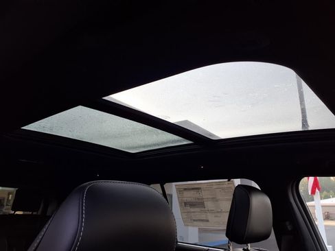 New 2025 Jeep Grand Cherokee L Limited w/ Luxury Tech Group II image 25