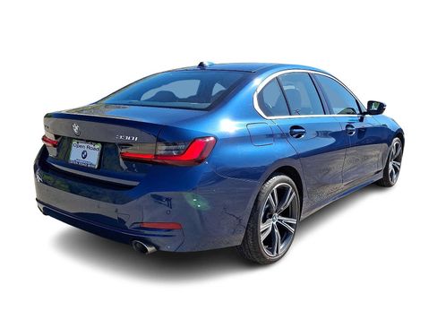 Used 2024 BMW 330i xDrive Sedan w/ Premium Package AWD/4WD image 6