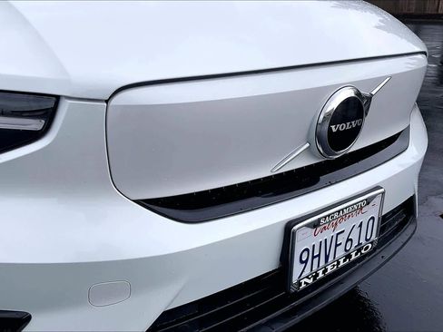 Used 2023 Volvo C40 Recharge Core w/ Climate Package image 33