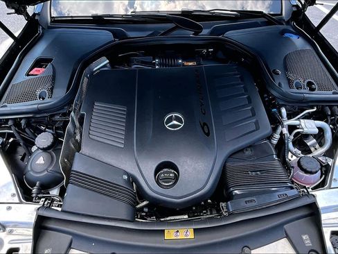 Used 2021 Mercedes-Benz E 450 4MATIC Sedan image 32