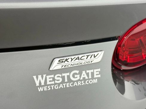 Used 2017 MAZDA MX-5 Miata RF Grand Touring image 40