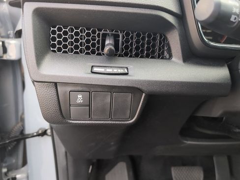 Used 2025 Honda CR-V EX image 23