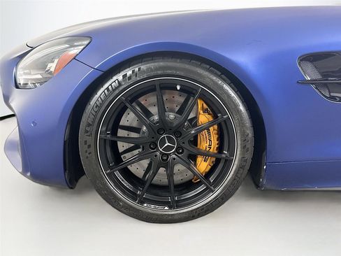 Used 2020 Mercedes-Benz AMG GT R w/ Exclusive Interior Package image 19