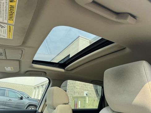 Used 2017 Honda CR-V EX image 31