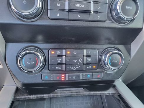 Used 2021 Ford F250 Lariat AWD/4WD image 20