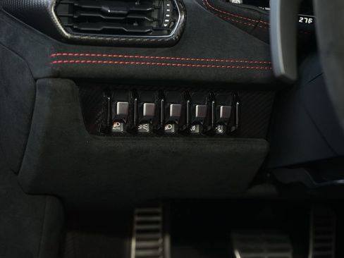 Used 2023 Lamborghini Huracan STO image 29