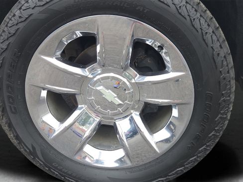 Used 2018 Chevrolet Silverado 1500 LTZ w/ LTZ Plus Package image 38