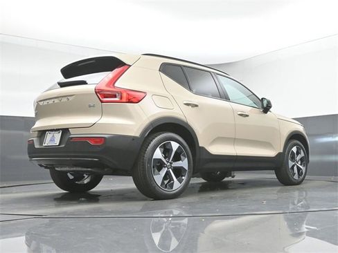 New 2026 Volvo XC40 B4 Plus w/ Protection Package Premier image 40