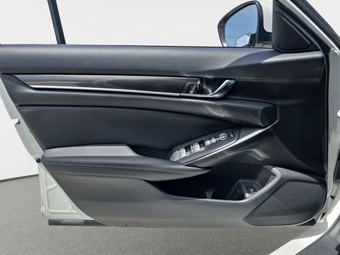 Used 2019 Honda Accord Sport image 29