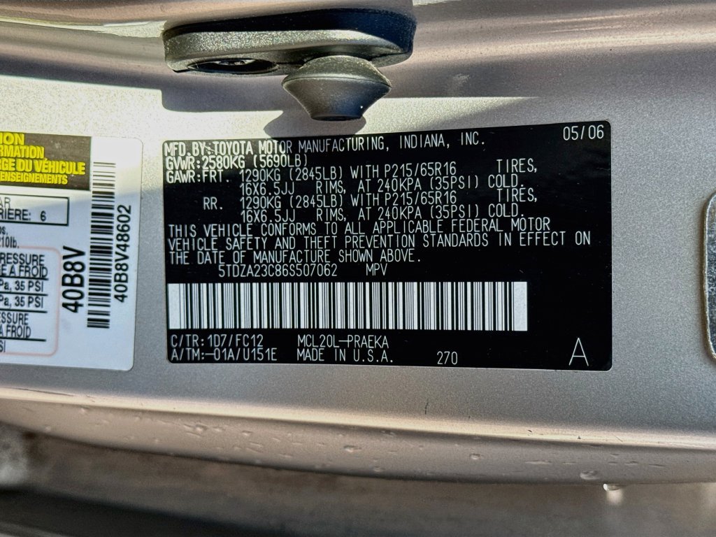 Used 2006 Toyota Sienna LE w/ LE Pkg 3 FWD image 24
