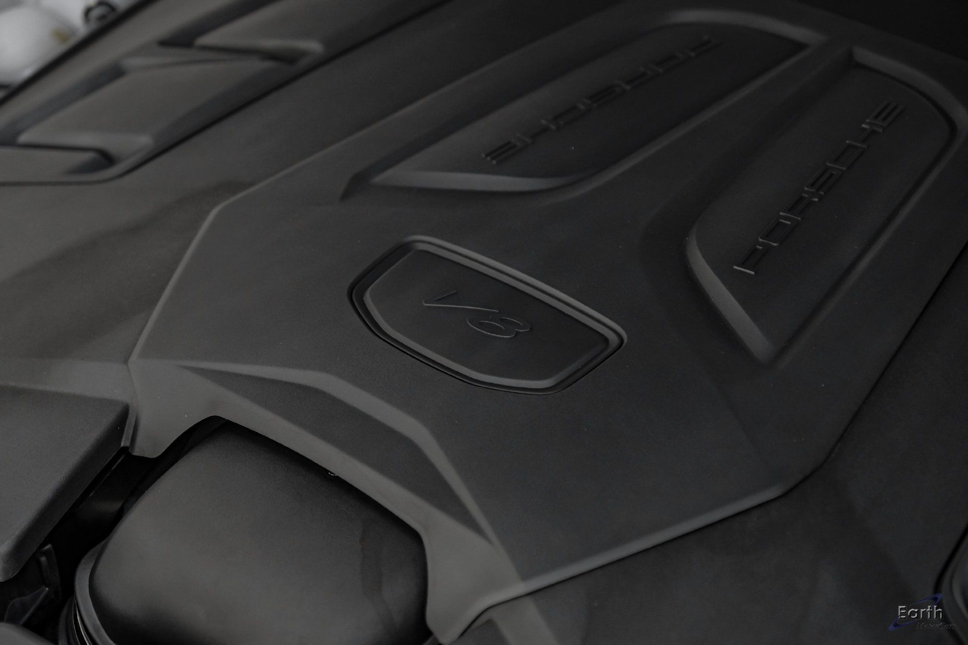 Used 2024 Porsche Cayenne Turbo GT AWD/4WD image 95