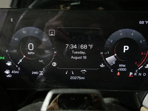 Used 2025 GMC Yukon Denali Ultimate AWD/4WD image 33