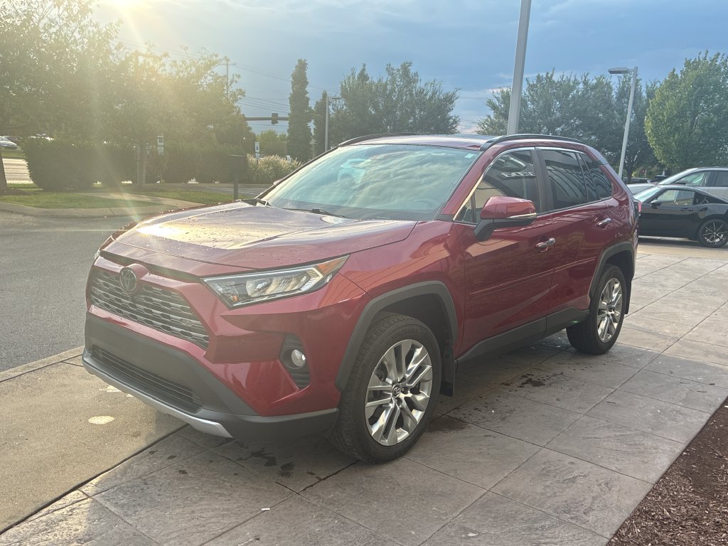 Used 2020 Toyota RAV4 Limited AWD/4WD image 9