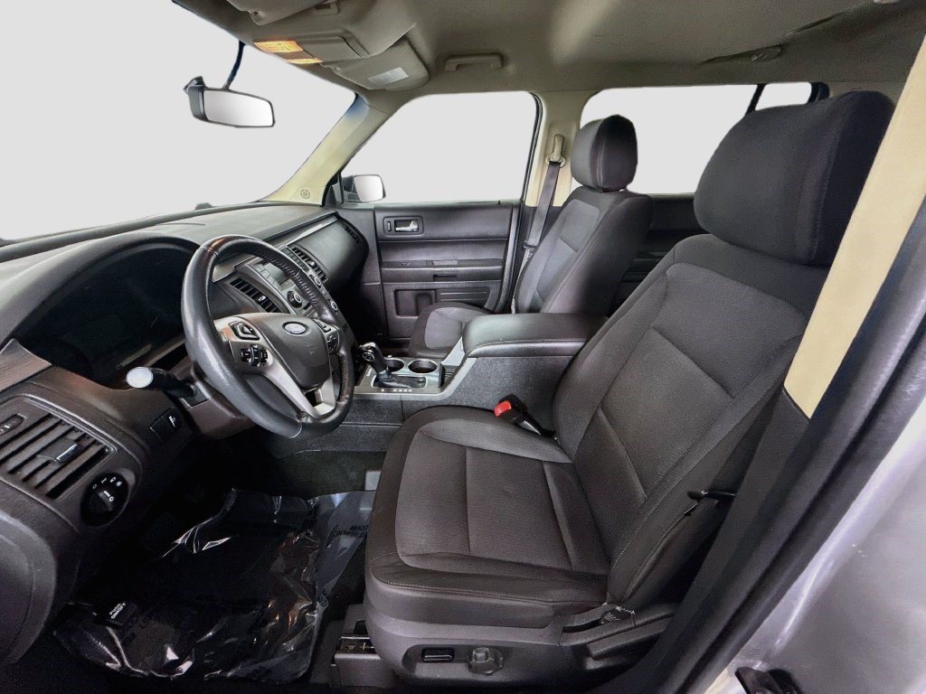 Used 2019 Ford Flex SE FWD image 20
