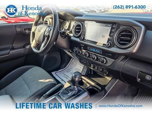 Used 2022 Toyota Tacoma TRD Off-Road w/ Technology Package image 26