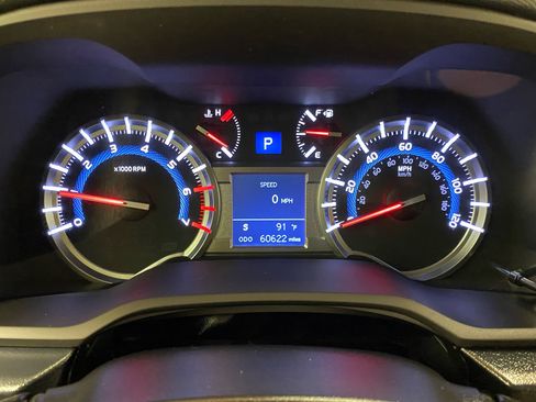 Used 2017 Toyota 4Runner SR5 image 16