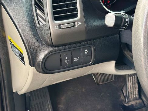Used 2015 Kia Forte LX image 10