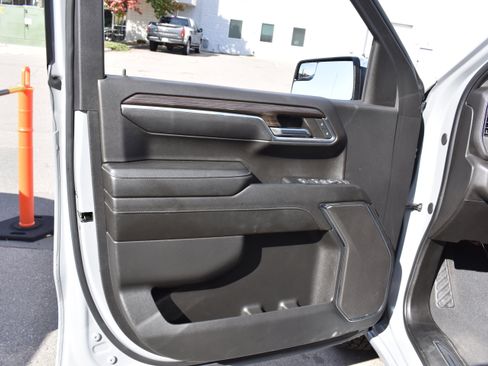 Used 2024 Chevrolet Silverado 1500 LT w/ Z71 Off-Road Package image 25