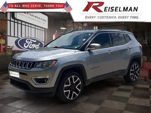 Used 2017 Jeep Compass Limited w/ Navigation Group AWD/4WD image 1