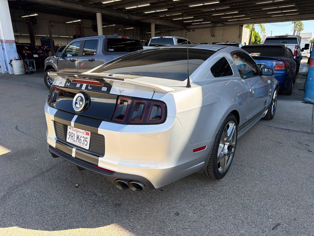 Used 2013 Ford Mustang Shelby GT500 w/ Electronics Pkg RWD image 2