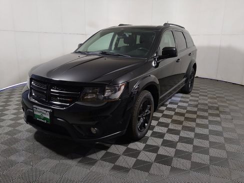 Used 2019 Dodge Journey SE w/ Connectivity Group FWD image 15