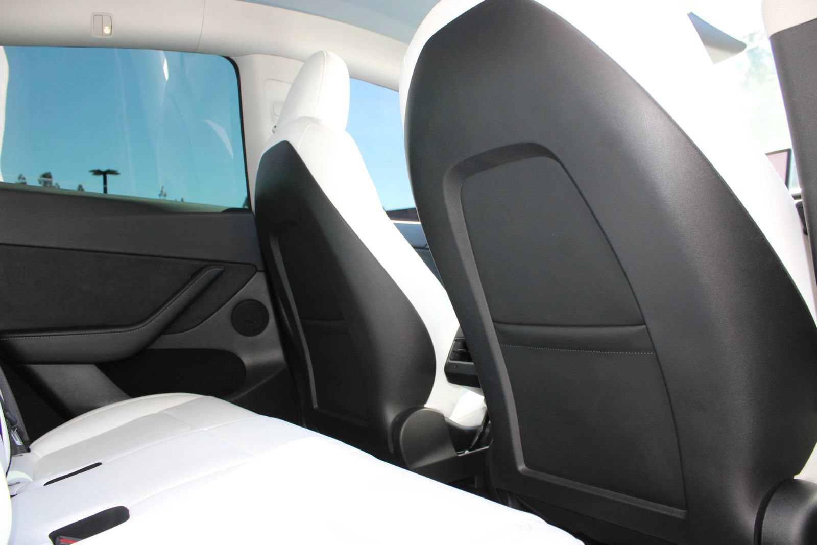 Used 2024 Tesla Model Y 2WD image 16