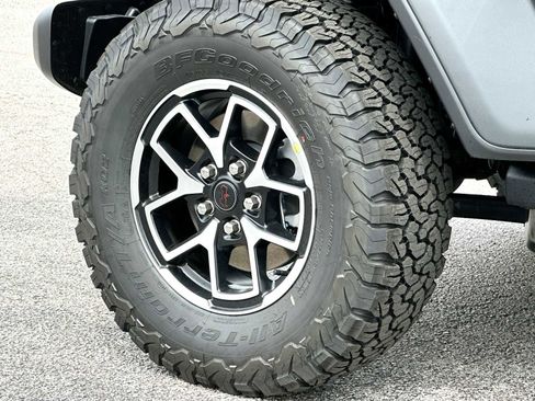 New 2026 Jeep Wrangler Unlimited Rubicon AWD/4WD image 11