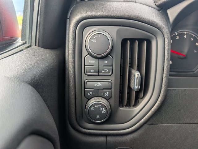 Used 2022 Chevrolet Silverado 1500 Custom AWD/4WD image 23