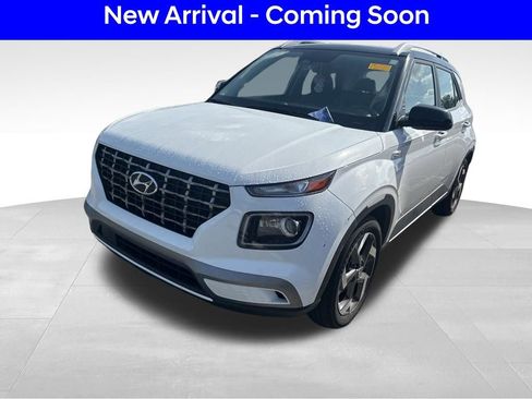 Used 2025 Hyundai Venue Limited image 1