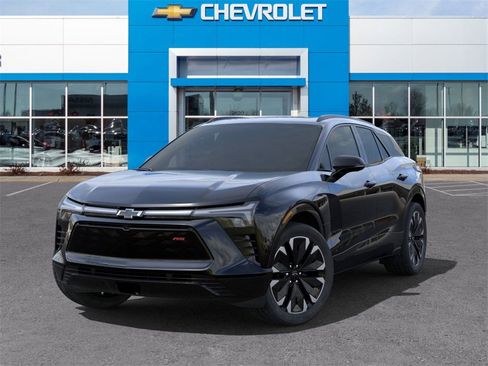 New 2025 Chevrolet Blazer EV RS image 6