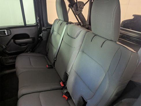 Certified 2022 Jeep Wrangler Unlimited Sport image 15