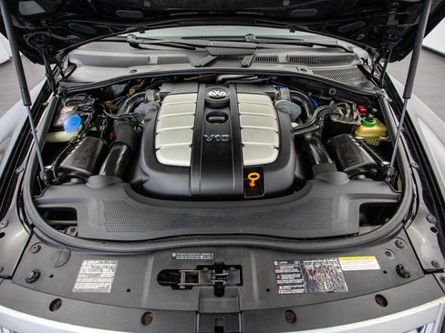 Used 2008 Volkswagen Touareg V10 TDI image 13