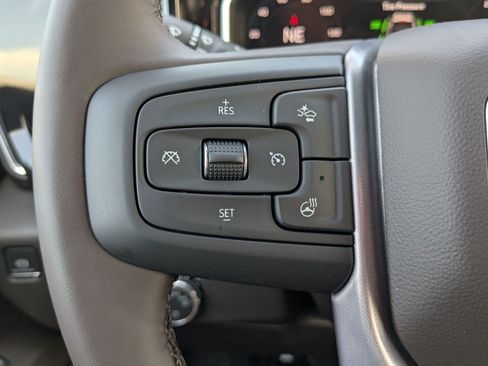 New 2026 GMC Sierra 1500 SLE w/ Preferred Package AWD/4WD image 15