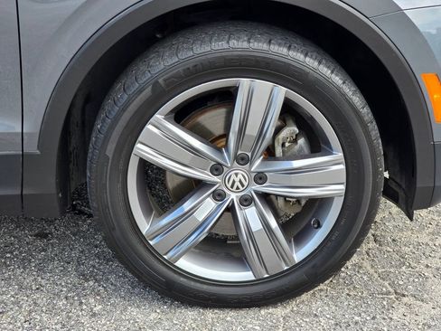 Used 2019 Volkswagen Tiguan SEL Premium AWD/4WD image 24