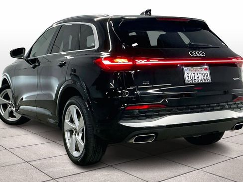 Certified 2025 Audi Q5 Prestige image 15