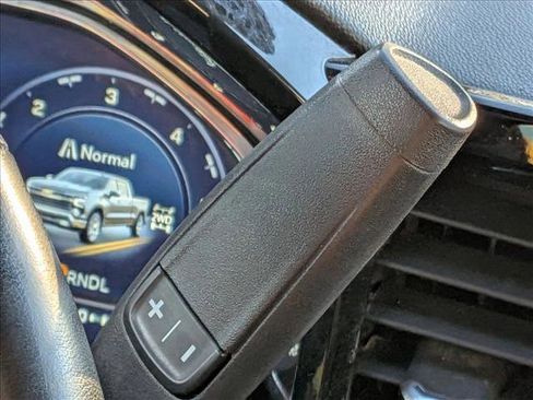 Used 2023 Chevrolet Silverado 1500 LT w/ Z71 Off-Road Package image 13