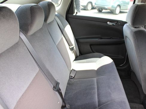 Used 2008 Chevrolet Impala LS FWD image 16