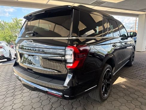 Used 2023 Ford Expedition Limited AWD/4WD image 6