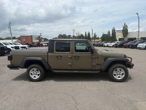 Used 2020 Jeep Gladiator Sport w/ Quick Order Package 24S AWD/4WD image 7