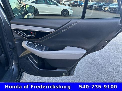 Used 2021 Subaru Outback Limited image 14