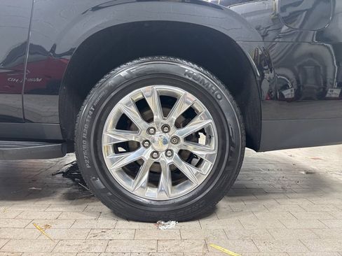 Used 2021 Chevrolet Suburban Premier image 30