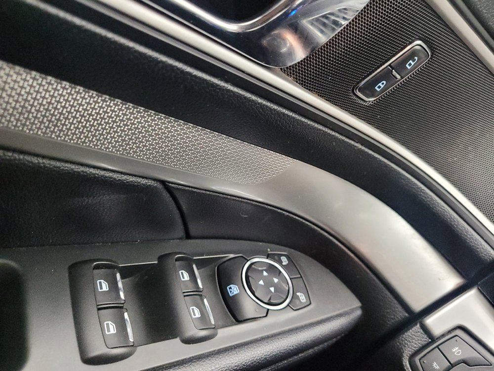 Used 2017 Ford Explorer XLT AWD/4WD image 27