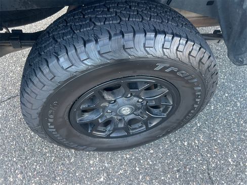 Used 2022 Toyota Tacoma SR5 image 24