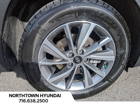 Used 2020 Hyundai Santa Fe SEL w/ Convenience + Premium Package AWD/4WD image 47