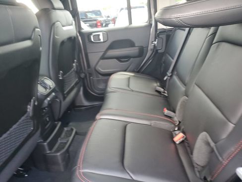 Used 2025 Jeep Wrangler Unlimited Rubicon AWD/4WD image 11