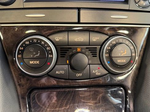 Used 2009 Mercedes-Benz SL 63 AMG image 34