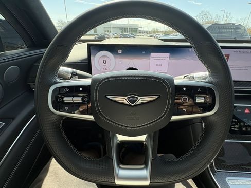 Used 2025 Genesis GV80 3.5T e-SC AWD/4WD image 19